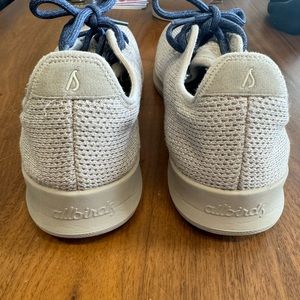 Size 11 beige Tree Runners